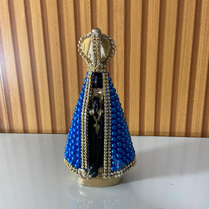IMAGEM DE GESSO NOSSA SENHORA APARECIDA COM PÉROLA AZUL E STRASS 15CM (1 UNIDADE)