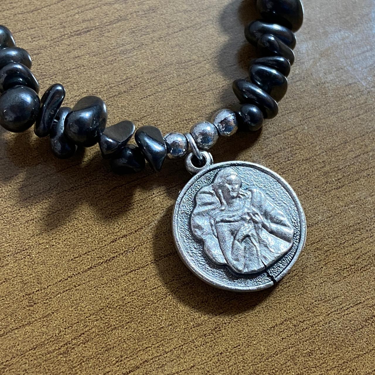 PULSEIRA HEMATITA NOSSA SENHORA  DESATADORA DOS NÓS E DIVINO ESÍRITO SANTO  ( 1 UNIDADE)