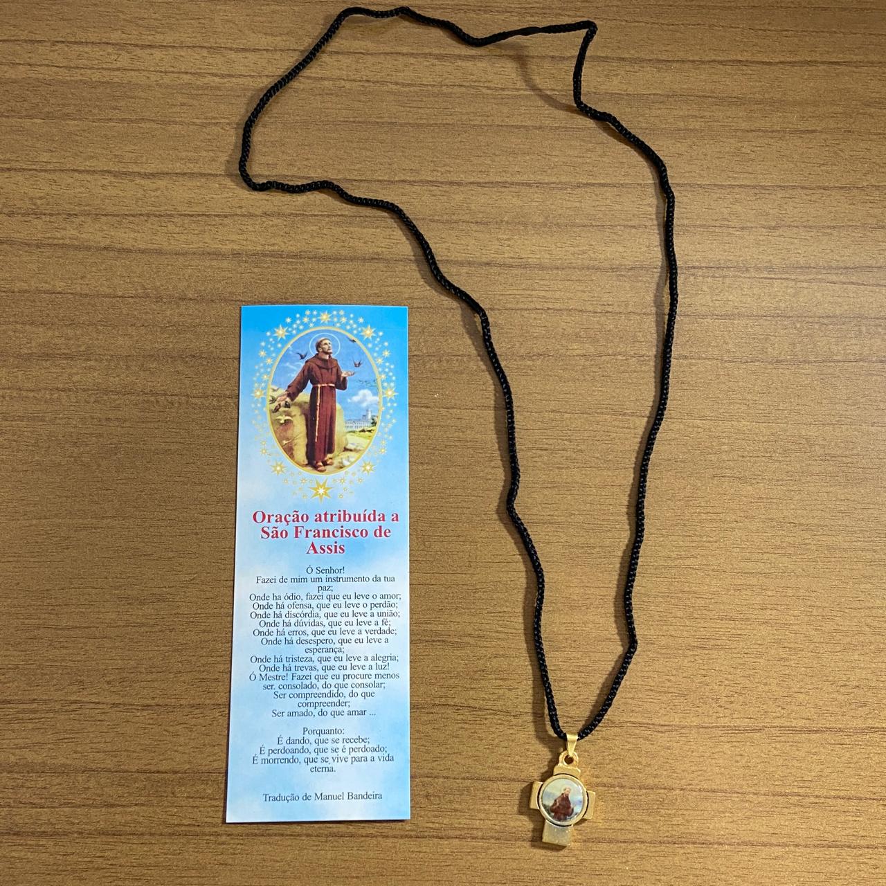 CORDÃO COM MEDALHA DOURADA RESINADA SÃO FRANCISCO (1 UNIDADES)