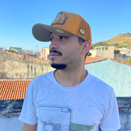 BONÉ MEDALHA SÃO BENTO CARAMELO E MARROM BORDADO MOD2  (1 UNIDADES)