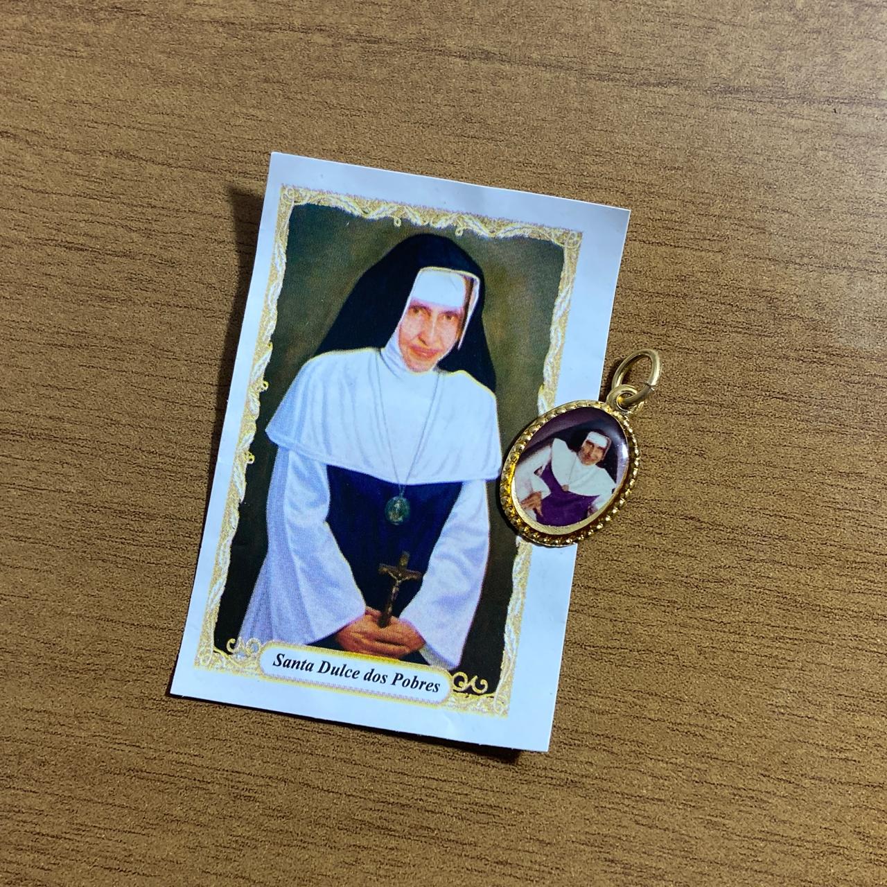 MEDALHA ALUMINIO SANTA DULCE DOS POBRES (36 UNIDADES)