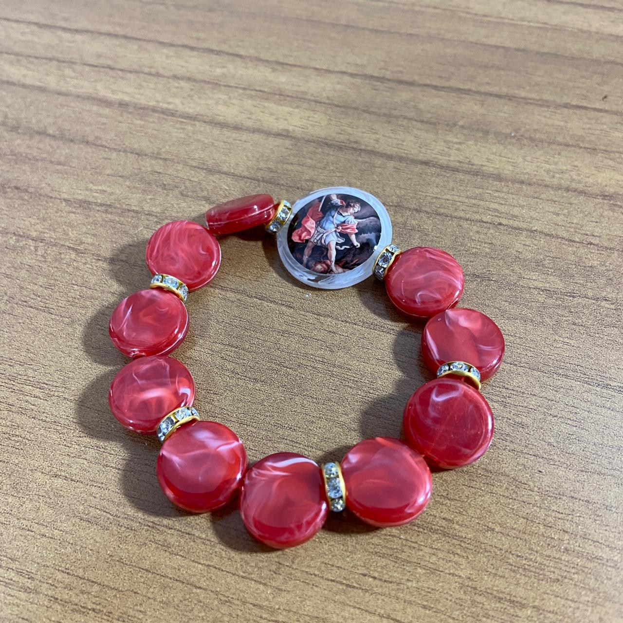 PULSEIRA ACRÍLICA COM MEDALHA RESINADA SÃO MIGUEL ARCANJO  (03 UNIDADES)