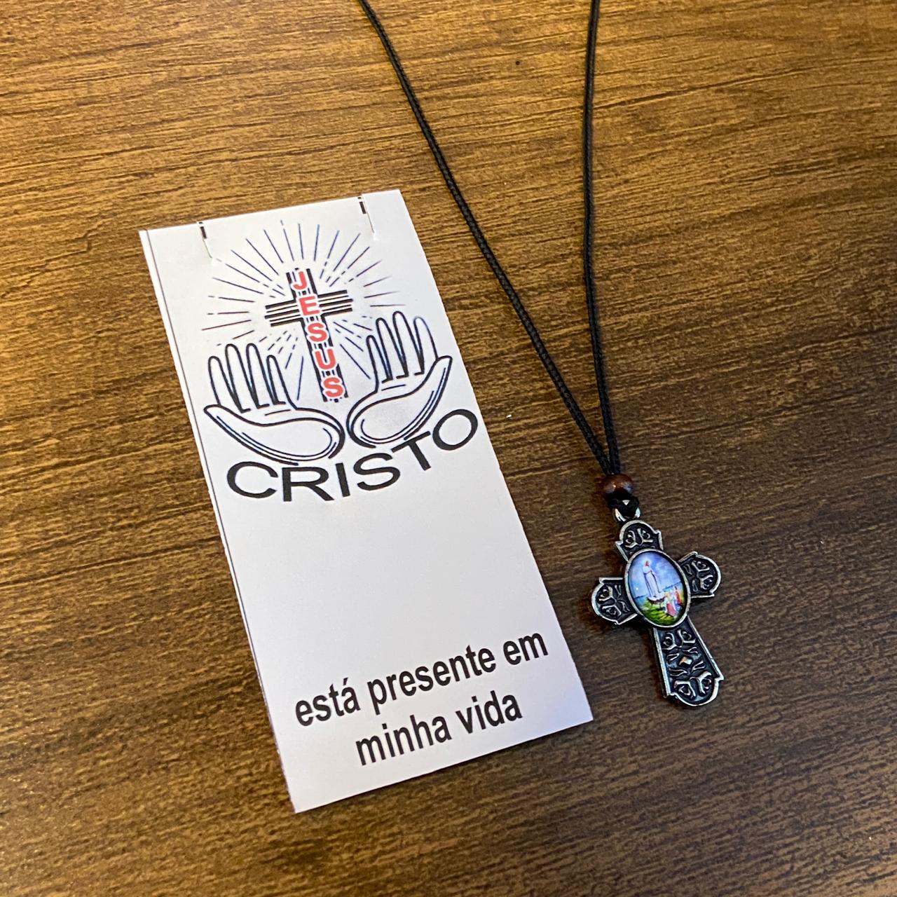 CORDÃO COM CRUZ RESINADA NOSSA SENHORA DE FÁTIMA  ( 3 UNIDADES)