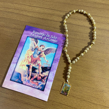 ROSÁRIO DE PÉROLA SÃO MIGUEL ARCANJO BEGE (1 UNIDADE)