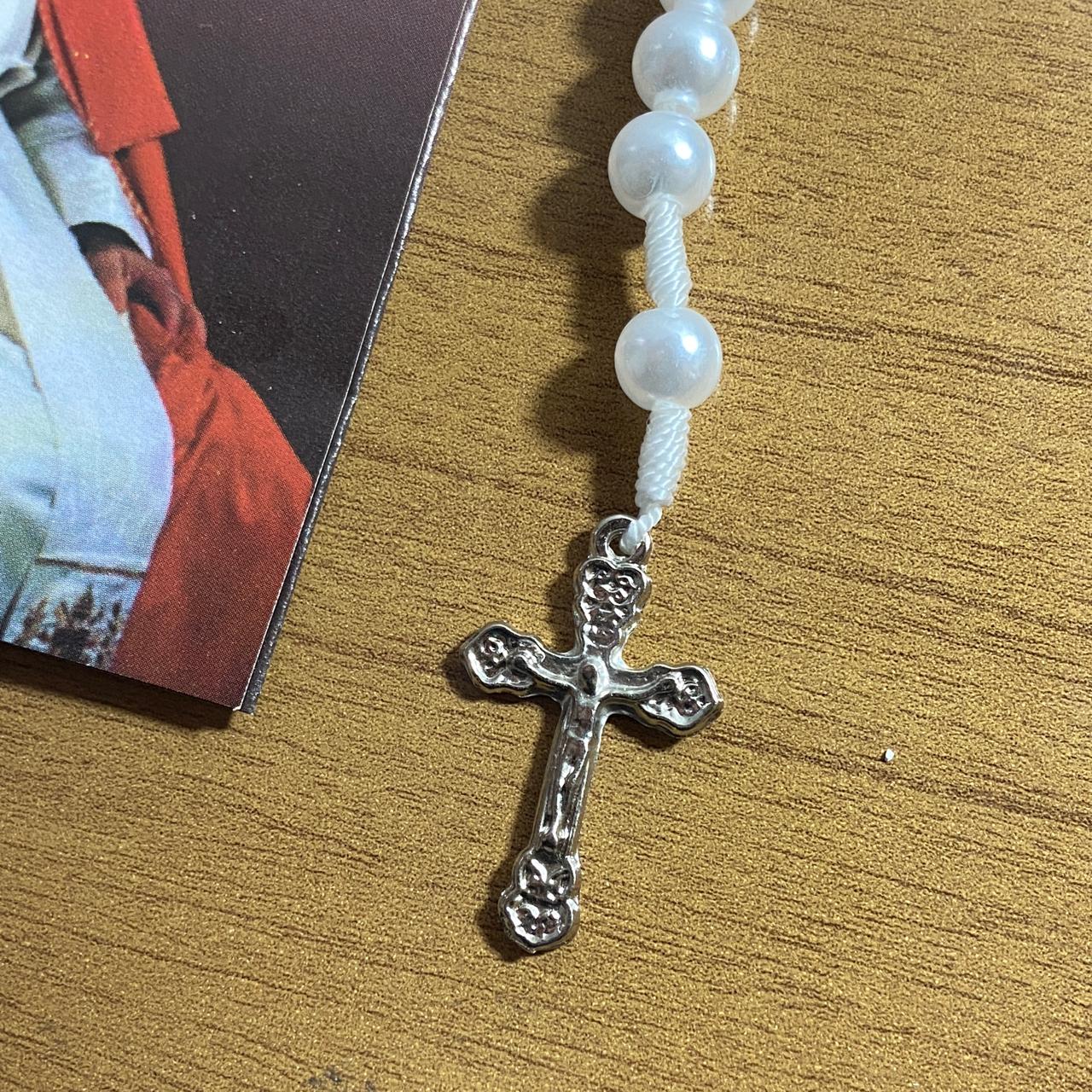 TERÇO PÉROLA PAPA JOÃO PAULO II 8MM (1 UNIDADE)