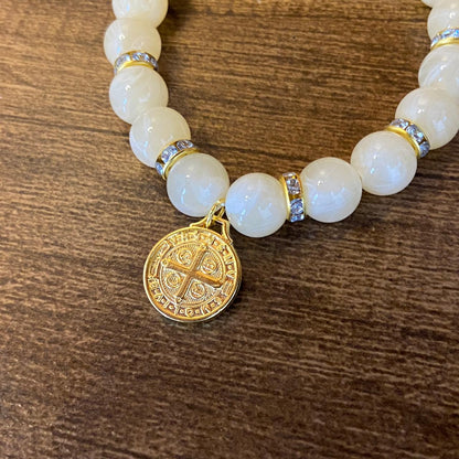 PULSEIRA PÉROLA MEDALHA DE SÃO BENTO 08MM MOD-5 (03 UNIDADES)