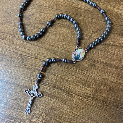 TERÇO DE HEMATITA SANTA RITA DE CÁSSIA 6MM (3 UNIDADES)