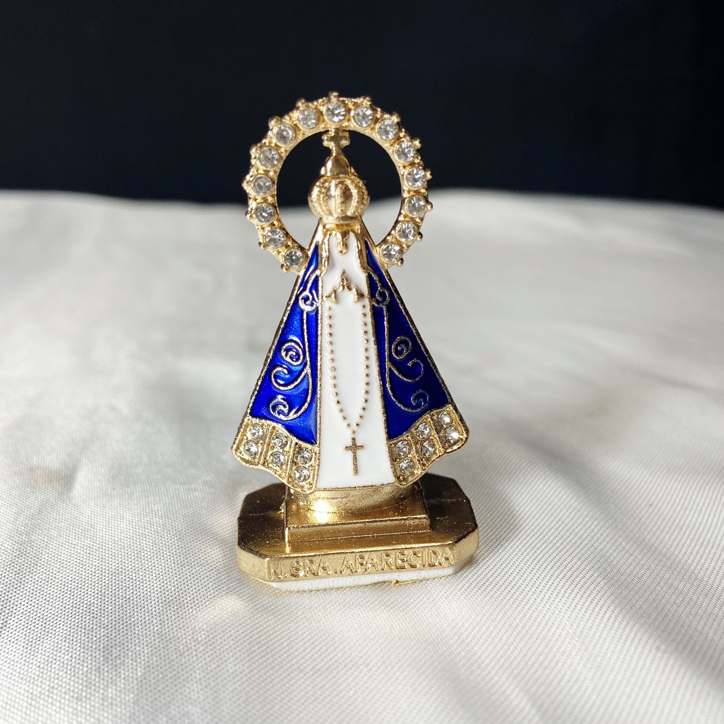 IMAGEM NOSSA SENHORA APARECIDA PARA CARRO COM STRASS BRANCO  (12 UNIDADES)