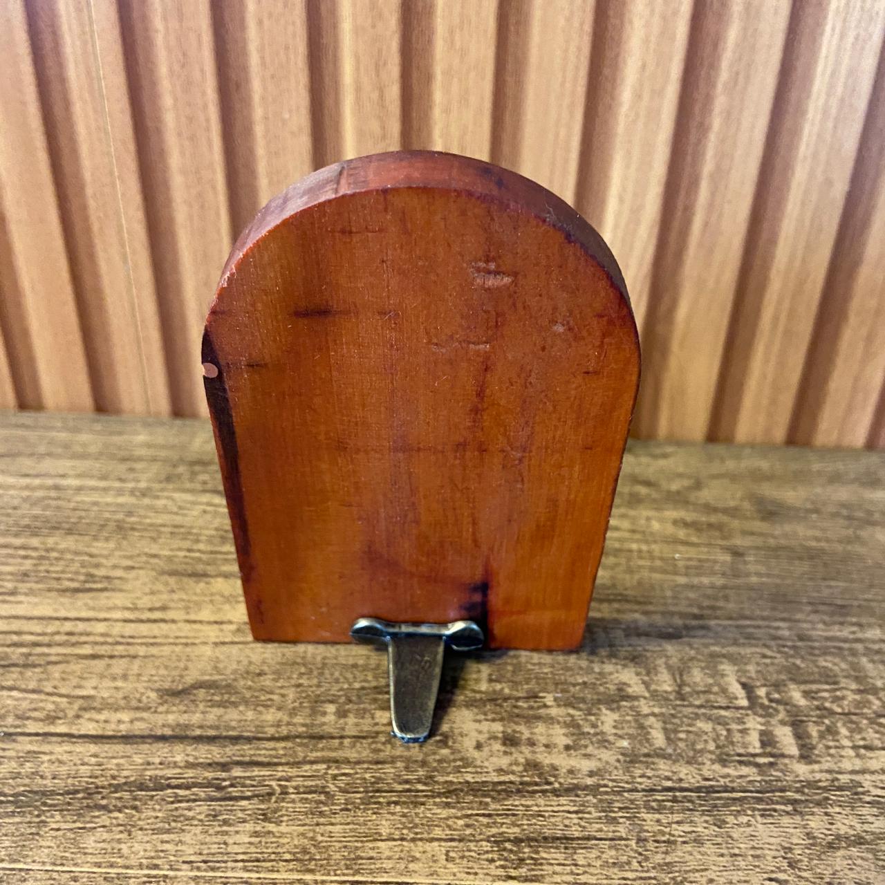 ADORNO DE MESA MADEIRA RESINADA SÃO MIGUEL ARCANJO 11CM (1 UNIDADE)