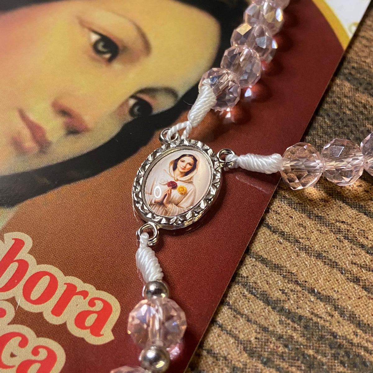 TERÇO CRISTAL ROSA MÍSTICA 8MM (1 UNIDADE)