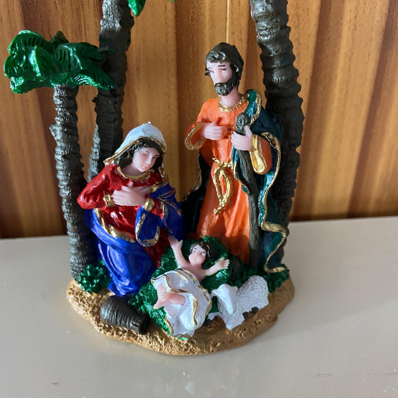 IMAGEM DE RESINA NACIONAL PRESÉPIO ÚNICO COQUEIRO 11,5CM (1 UNIDADE)