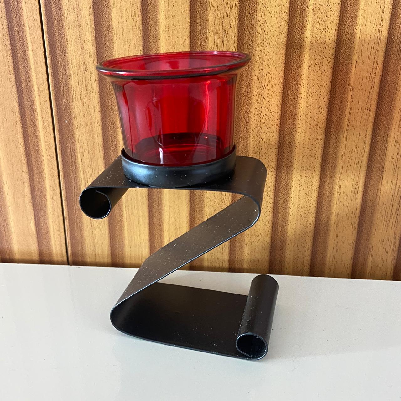 CASTIÇAL DE VIDRO VERMELHO COM SUPORTE DE METAL  12,5CM (1 UNIDADE)