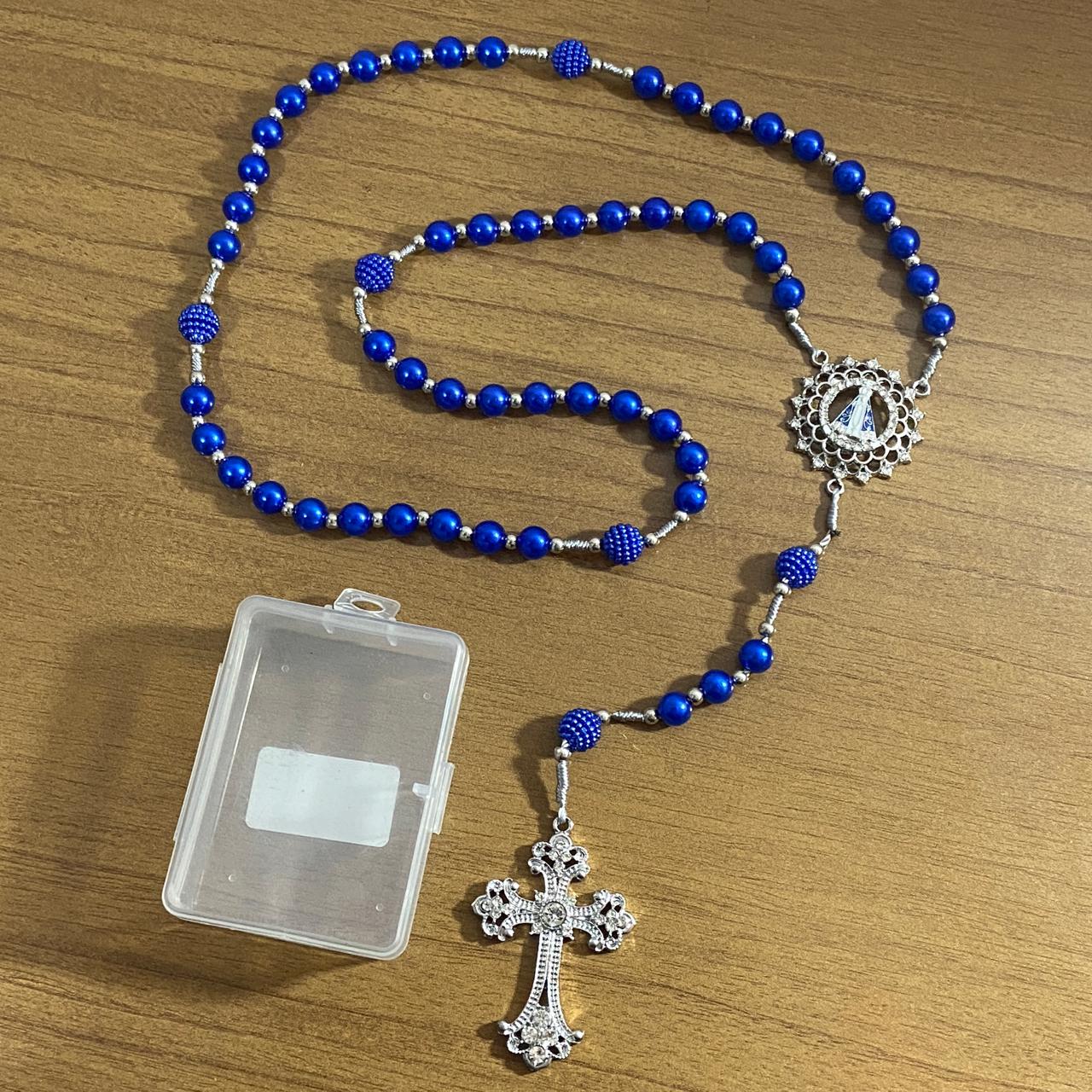 TERÇO DE NOIVA PRATEADO PÉROLA AZUL NOSSA SENHORA APARECIDA 08MM (1 UNIDADE)