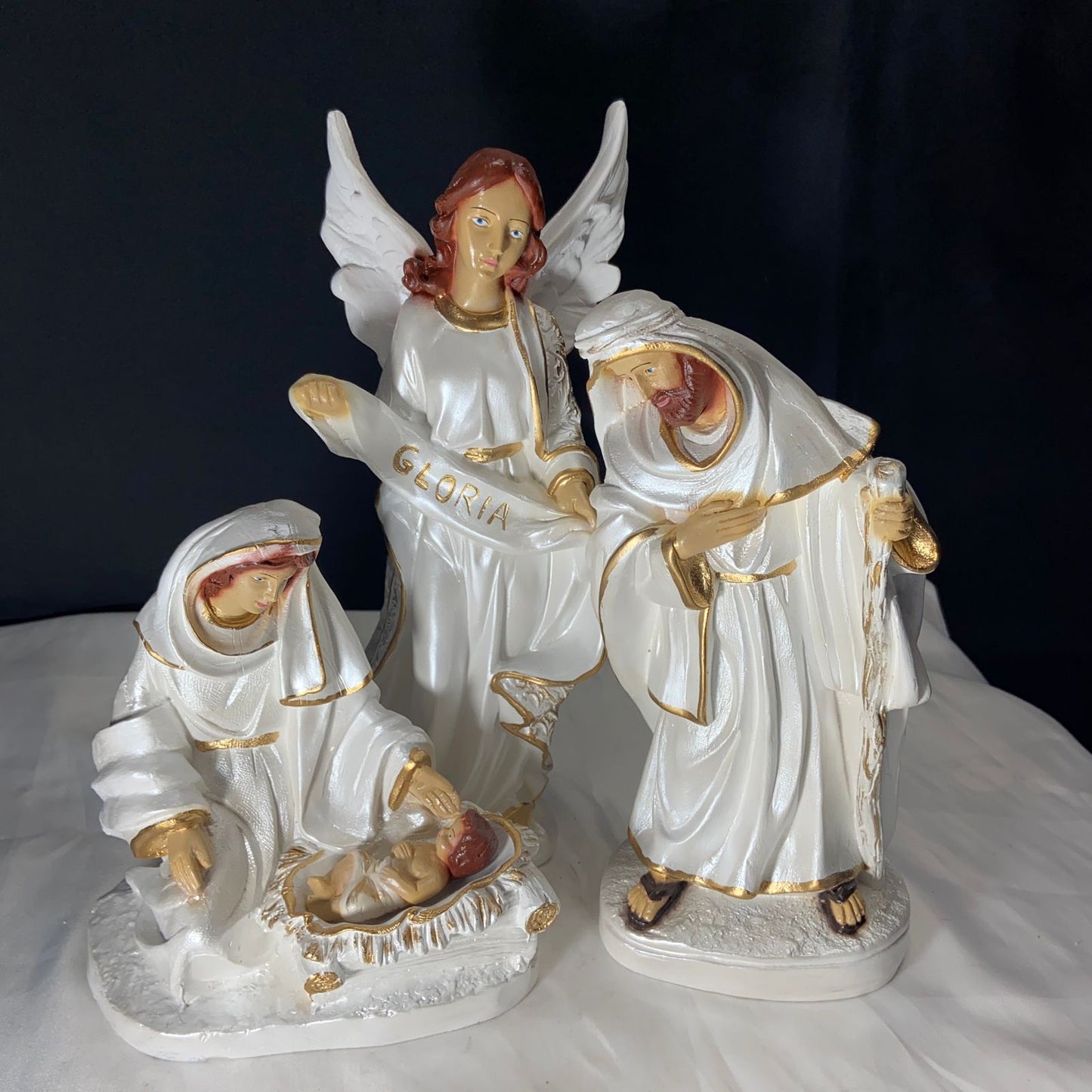 PRESÉPIO DE GESSO BRANCO E DOURADO 04 PEÇAS 30CM (1 UNIDADE)