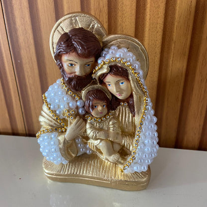 BUSTO DE GESSO SAGRADA FAMÍLIA BRANCO E DOURADO COM PÉROLA E STRASS 13CM MOD 2 (1 UNIDADE)