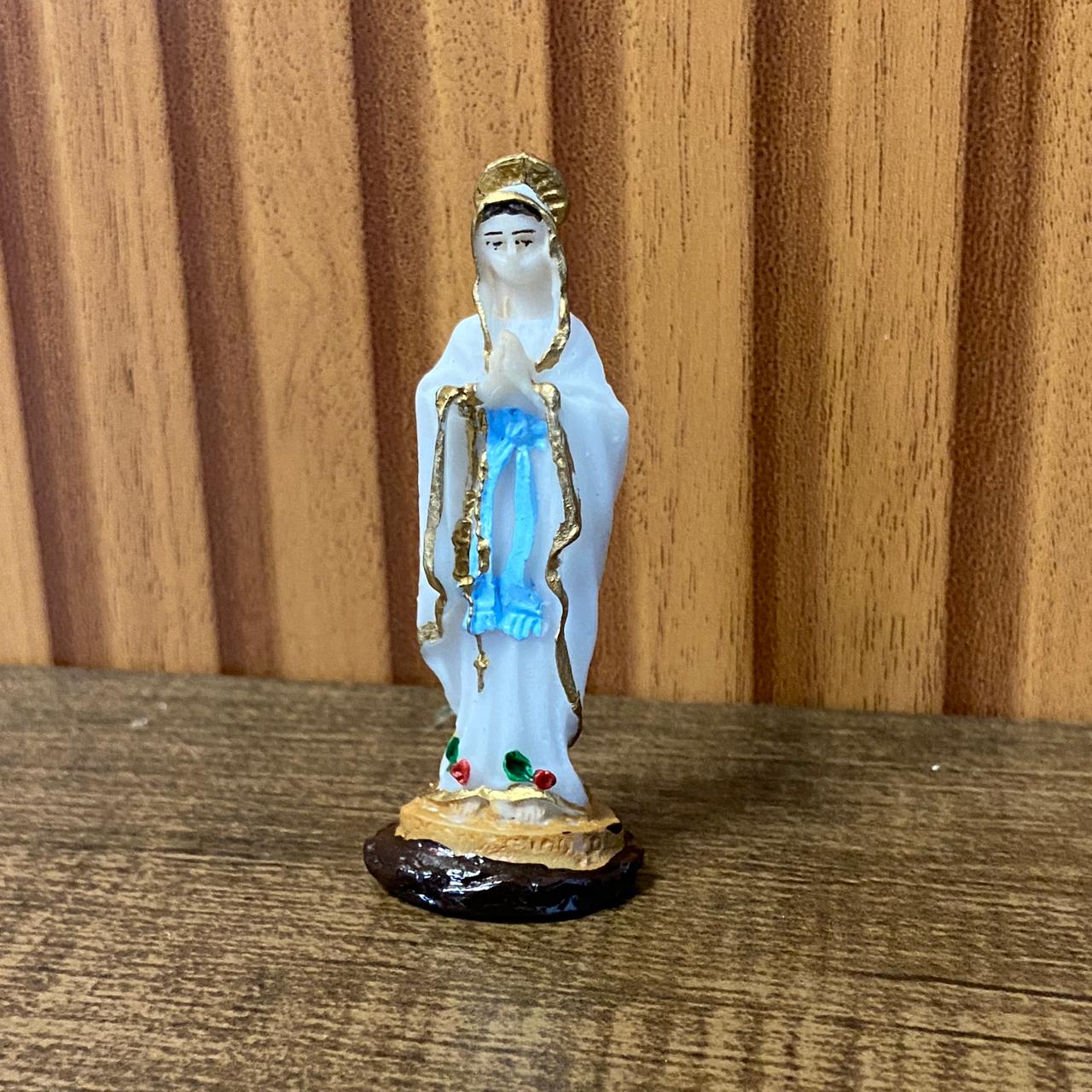 IMAGEM DE RESINA NACIONAL NOSSA SENHORA DE LOURDES 07CM (6 UNIDADES)