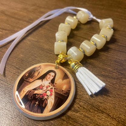 DEZENA PEDRARIAS MEDALHÃO RESINADO SANTA TERESINHA 12MM (1 UNIDADE)
