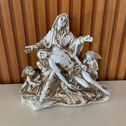 IMAGEM DE RESINA NACIONAL NOSSA SENHORA PIETÁ 17CM (1 UNIDADE)