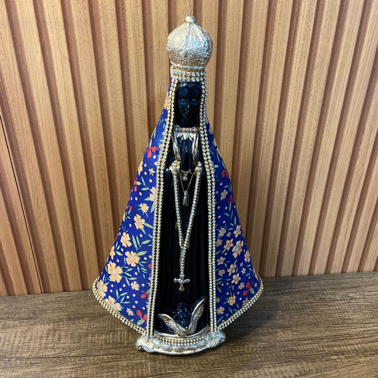 IMAGEM DE GESSO NOSSA SENHORA APARECIDA MANTO TECIDO AZUL ESCURO 34CM (1 UNIDADE)