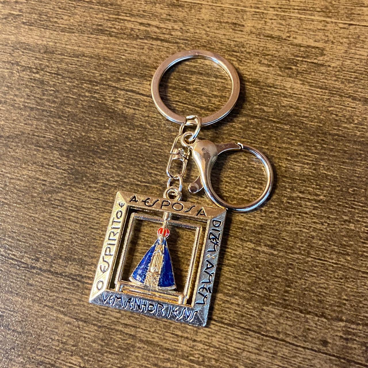 CHAVEIRO DOURADO NICHO NOSSA SENHORA APARECIDA COM STRASS (6UNIDADES)