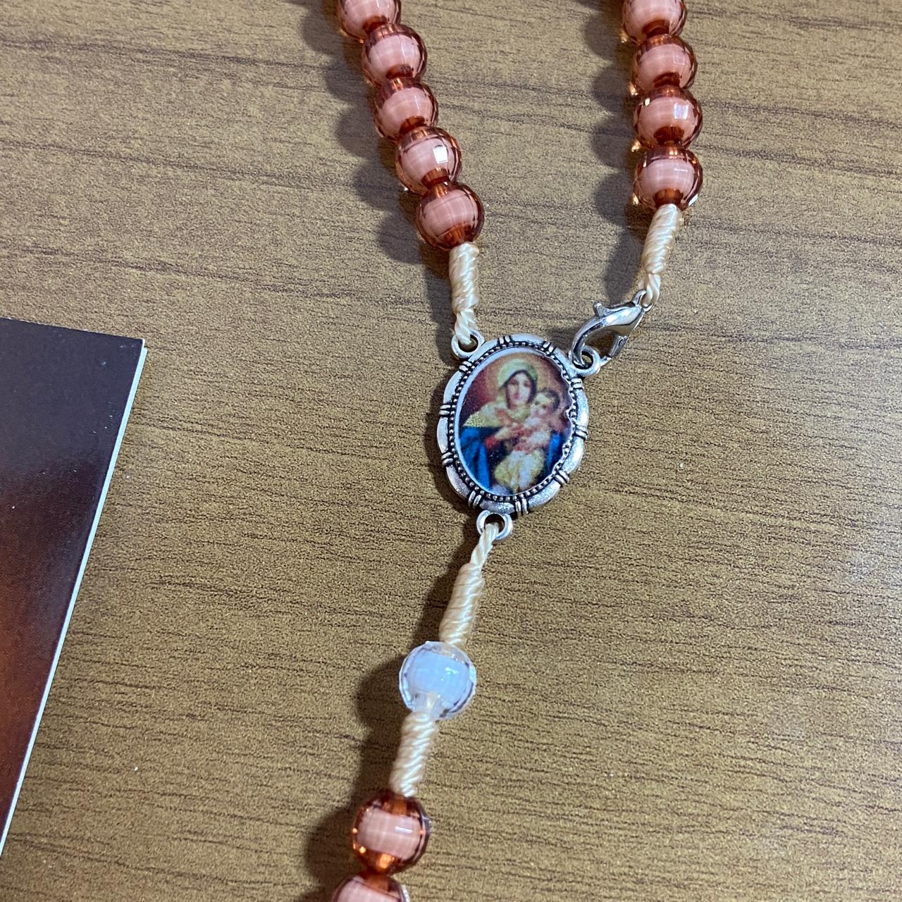 TERÇO ACRÍLICO VINHO COM FECHO MÃE RAINHA 08MM (1 UNIDADE)