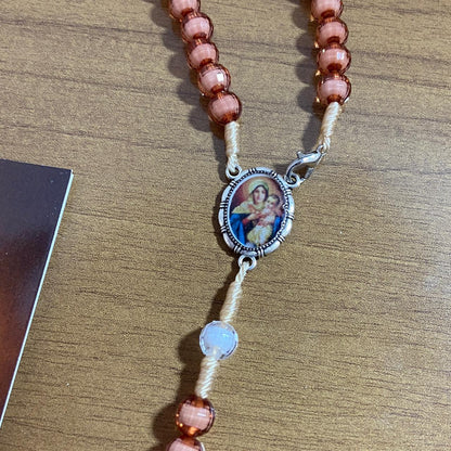 TERÇO ACRÍLICO VINHO COM FECHO MÃE RAINHA 08MM (1 UNIDADE)