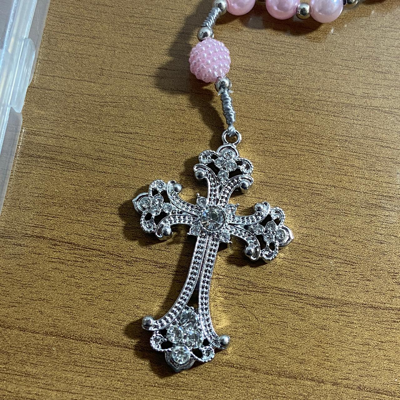 TERÇO DE NOIVA PRATEADO PÉROLA ROSA NOSSA SENHORA APARECIDA 08MM (1 UNIDADE)
