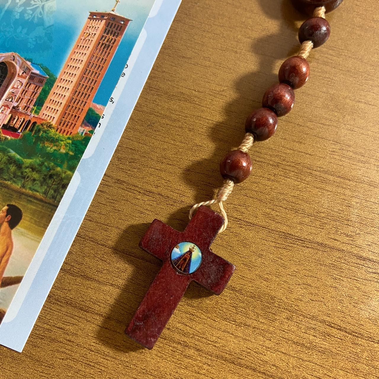 TERÇO DE MADEIRA NOSSA SENHORA APARECIDA 8MM MOD3 (3 UNIDADES)