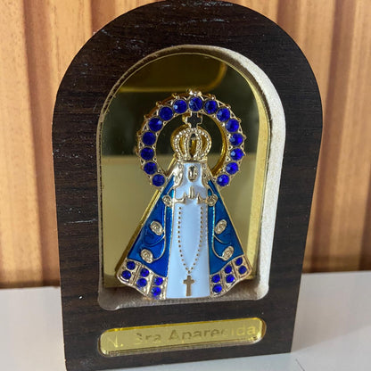 ADORNO DE MESA MDF TABACO NOSSA SENHORA APARECIDA ESPELHADO 9,8CM (1 UNIDADE)