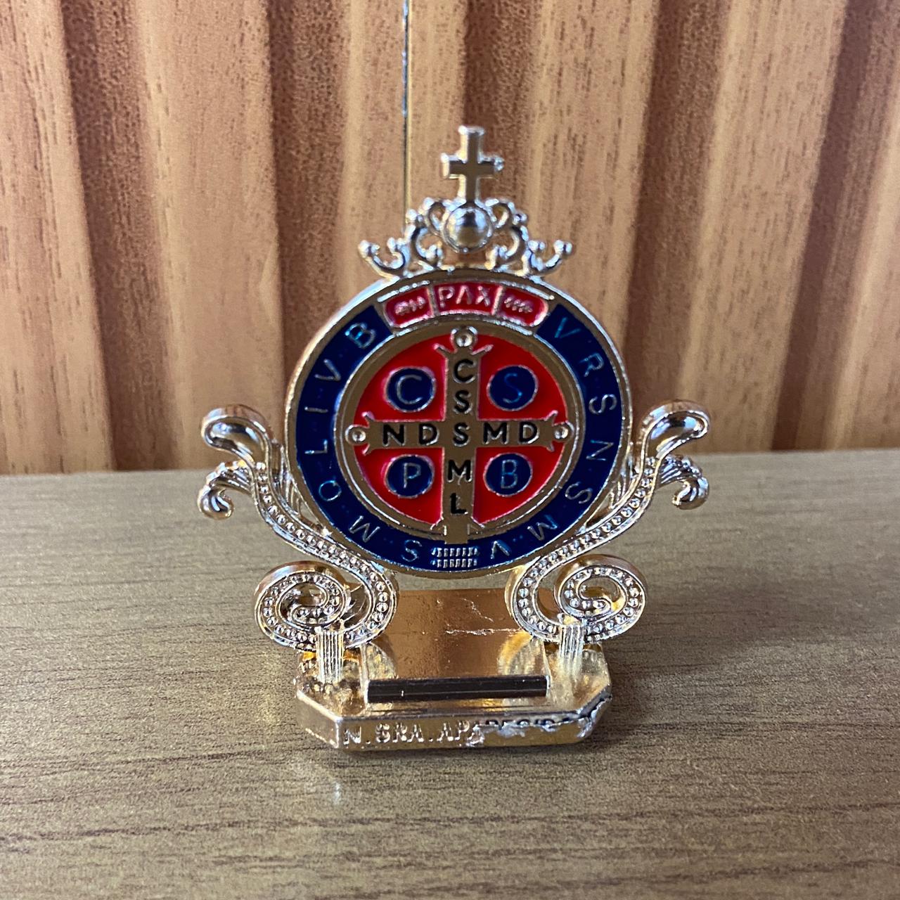 MEDALHÃO SÃO BENTO PARA CARRO DOURADO MOD3 (12 UNIDADES)