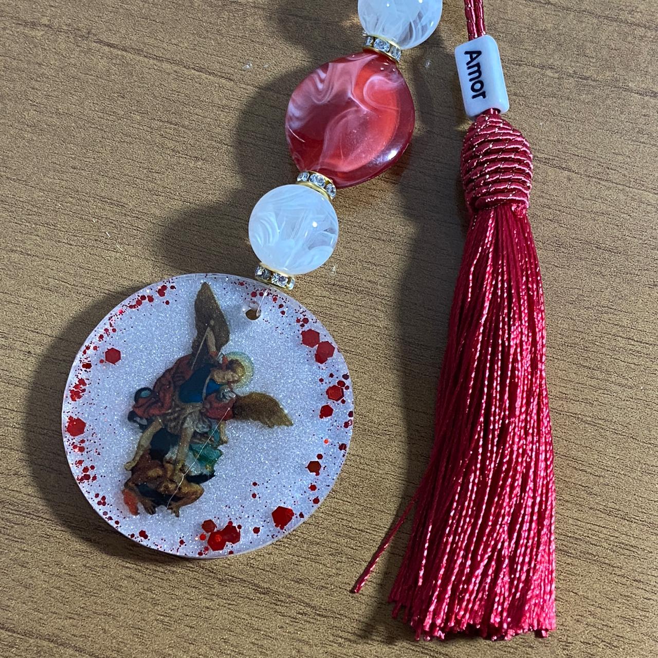 CHAVEIRO DE PEDRARIAS SÃO MIGUEL ARCANJO EM RESINA (1 UNIDADE)