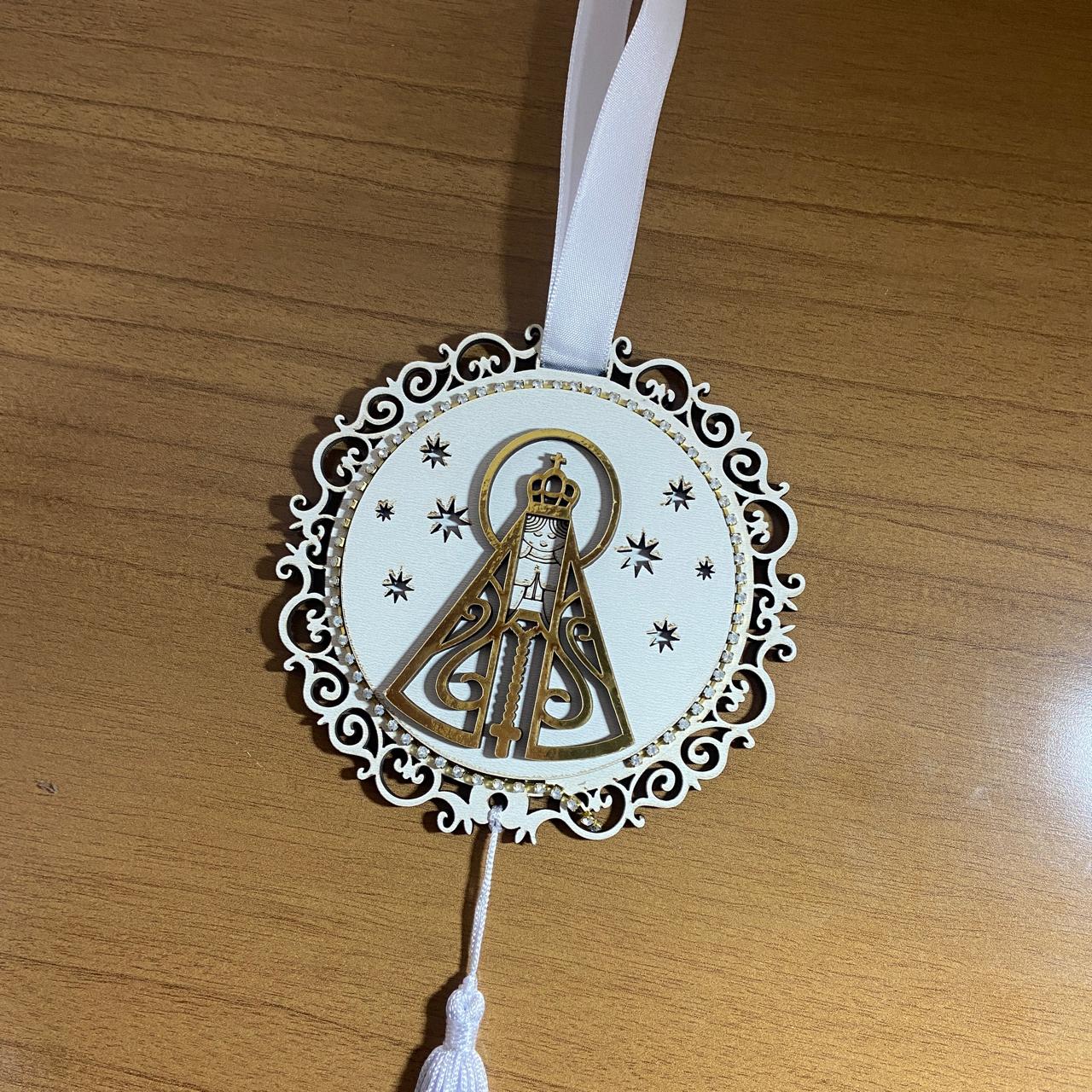 MANDALA BRANCA MDF NOSSA SENHORA APARECIDA EM RELEVO COM ACRÍLICO   (1 UNIDADE)