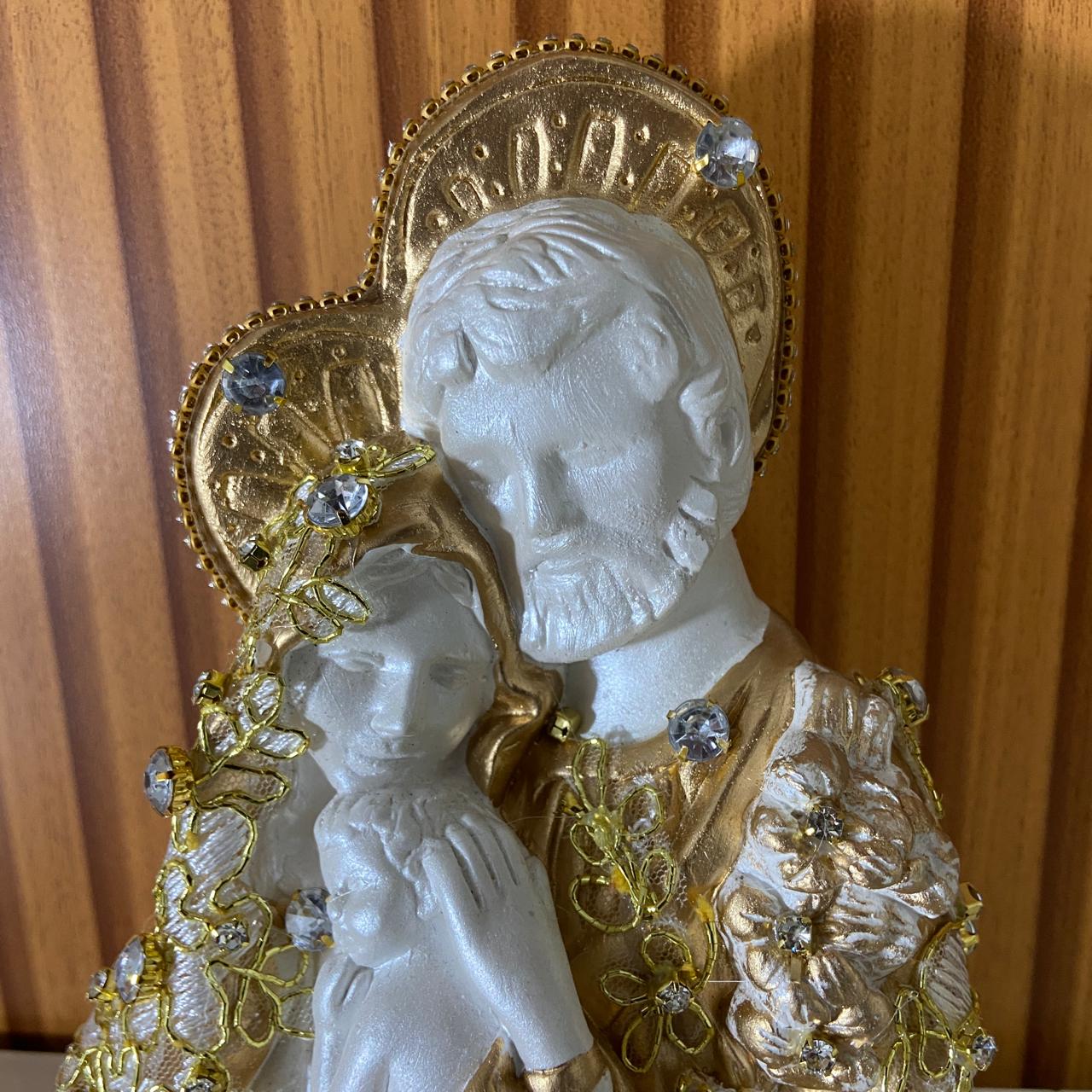 BUSTO DE GESSO SAGRADA FAMÍLIA DECOUPAGE DOURADO 20CM (1 UNIDADE)