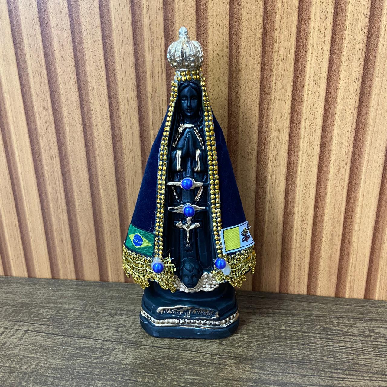 IMAGEM DE GESSO NOSSA SENHORA APARECIDA COM MANTO E STRASS MOD1 22CM (1 UNIDADE)