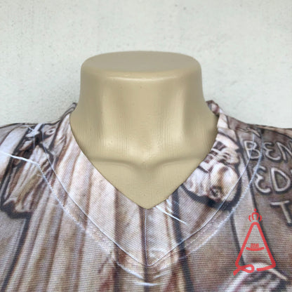 CAMISETA RELIGIOSA MEDALHA SÃO BENTO TAMANHO:M (1 UNIDADE)