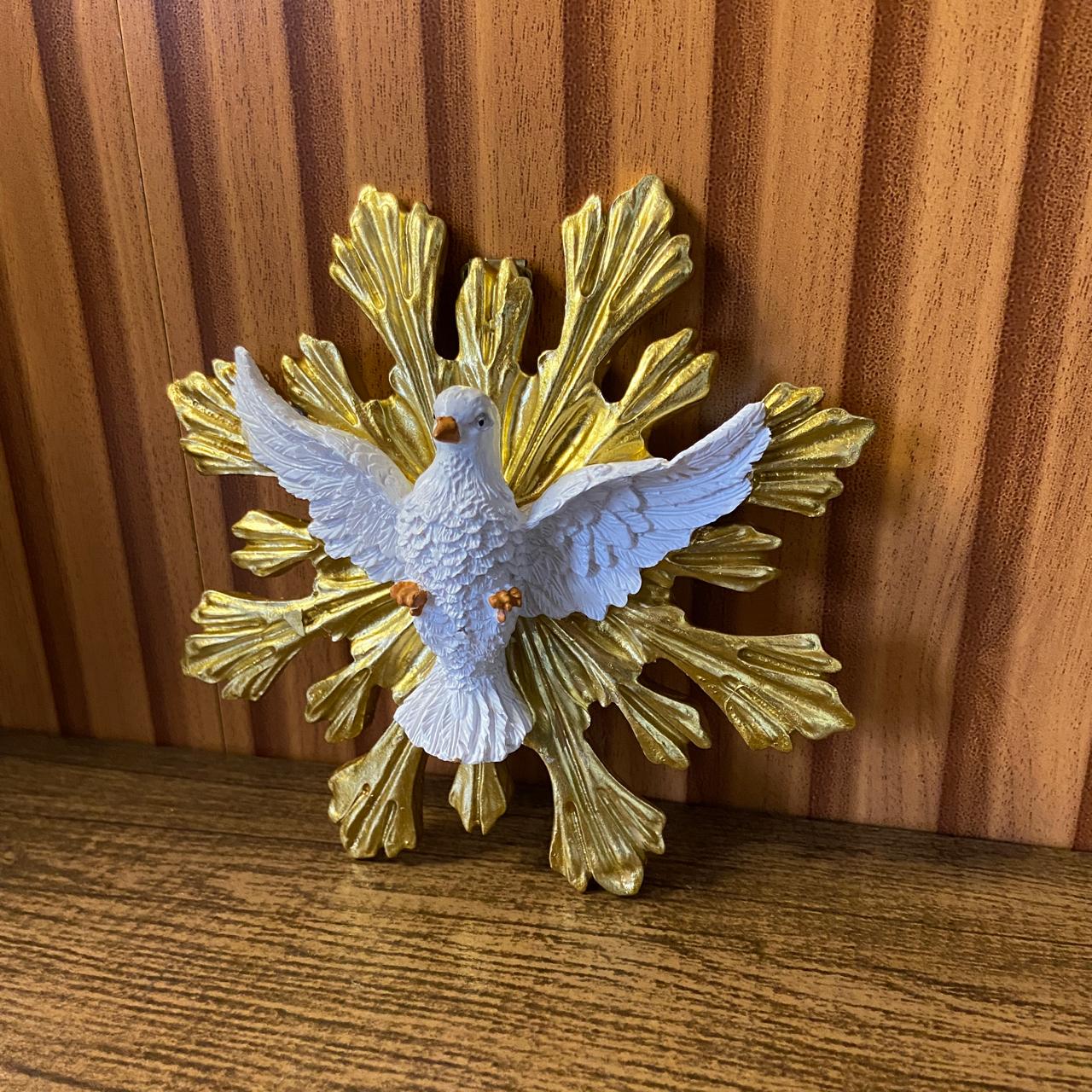 IMAGEM DE RESINA IMPORTADA DIVINO ESPIRITO SANTO DE PAREDE 13x13CM (1 UNIDADE)