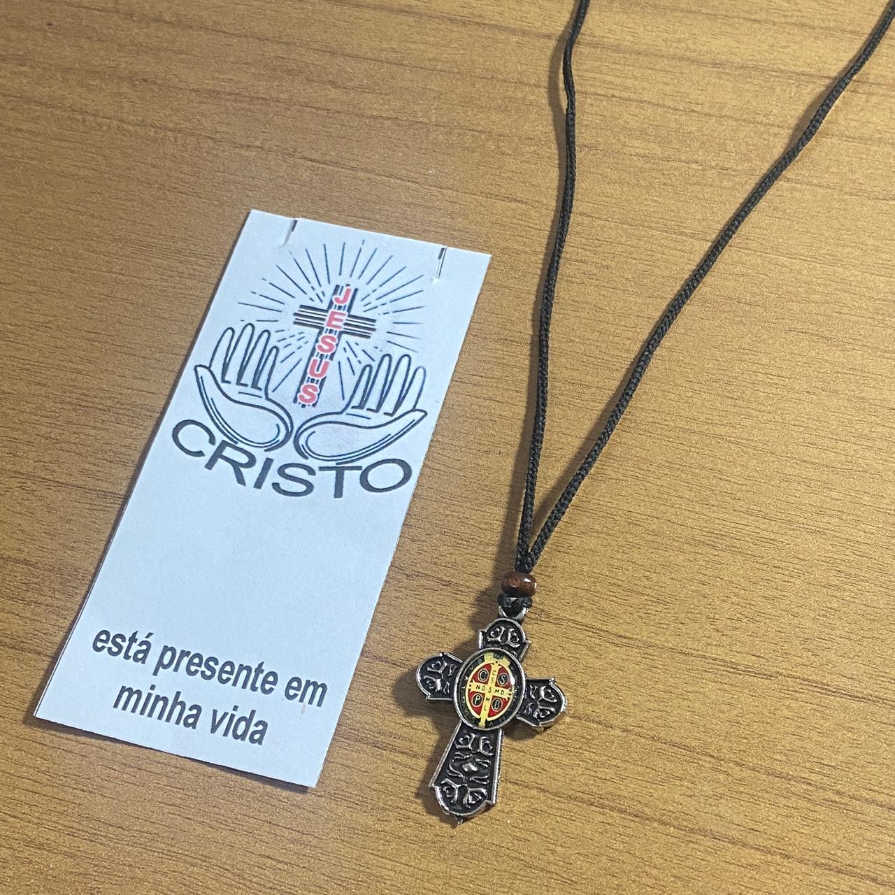 CORDÃO COM CRUZ RESINADA MEDALHA SÃO BENTO ( 3 UNIDADES)