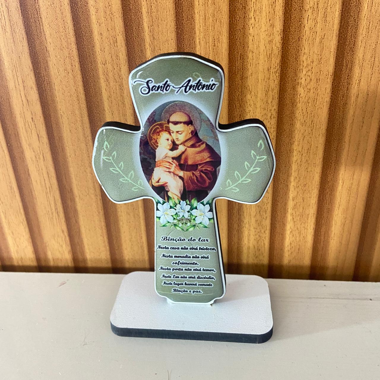 IMAGEM DE MESA MDF CRUZ RESINADA SANTO ANTÔNIO (1 UNIDADE)