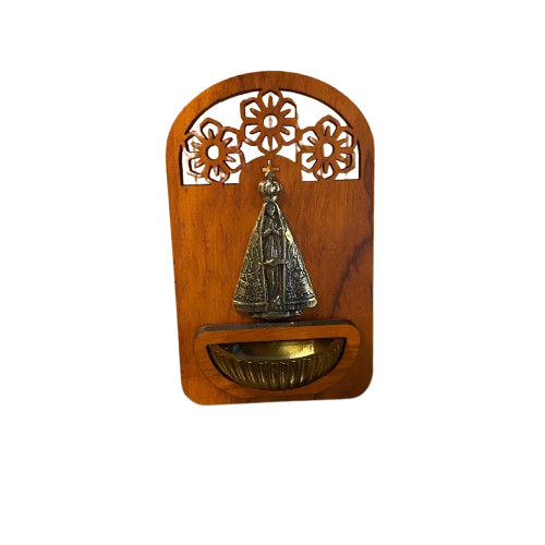 PORTA ÁGUA BENTA DE MADEIRA NOSSA SENHORA APARECIDA 16CM (1 UNIDADE)