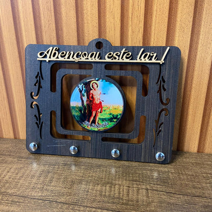 PORTA CHAVE VAZADO RESINADO SÃO SEBASTIÃO 14CM (1 UNIDADE)