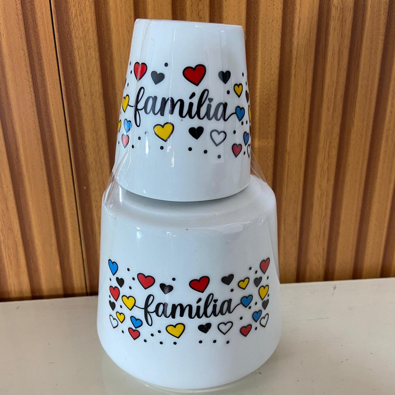 MORINGA DE PORCELANA FAMÍLIA 650ML (1 UNIDADE)