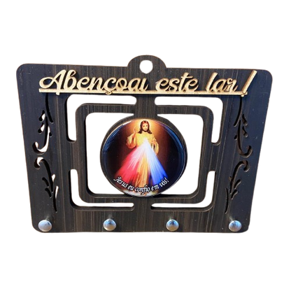PORTA CHAVE VAZADO RESINADO JESUS MISERICORDIOSO 14CM (1 UNIDADE)