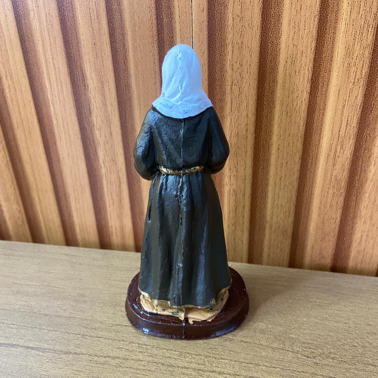 IMAGEM DE RESINA NACIONAL NHA CHICA 13CM (1 UNIDADE)