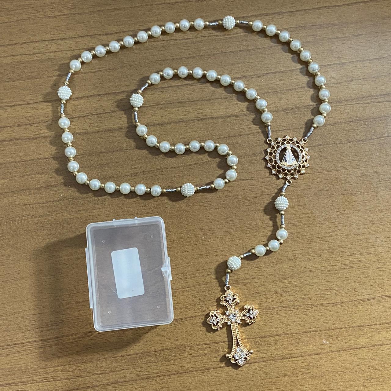 TERÇO DE NOIVA DOURADO PÉROLA NOSSA SENHORA APARECIDA 08MM MOD1 (1 UNIDADE)