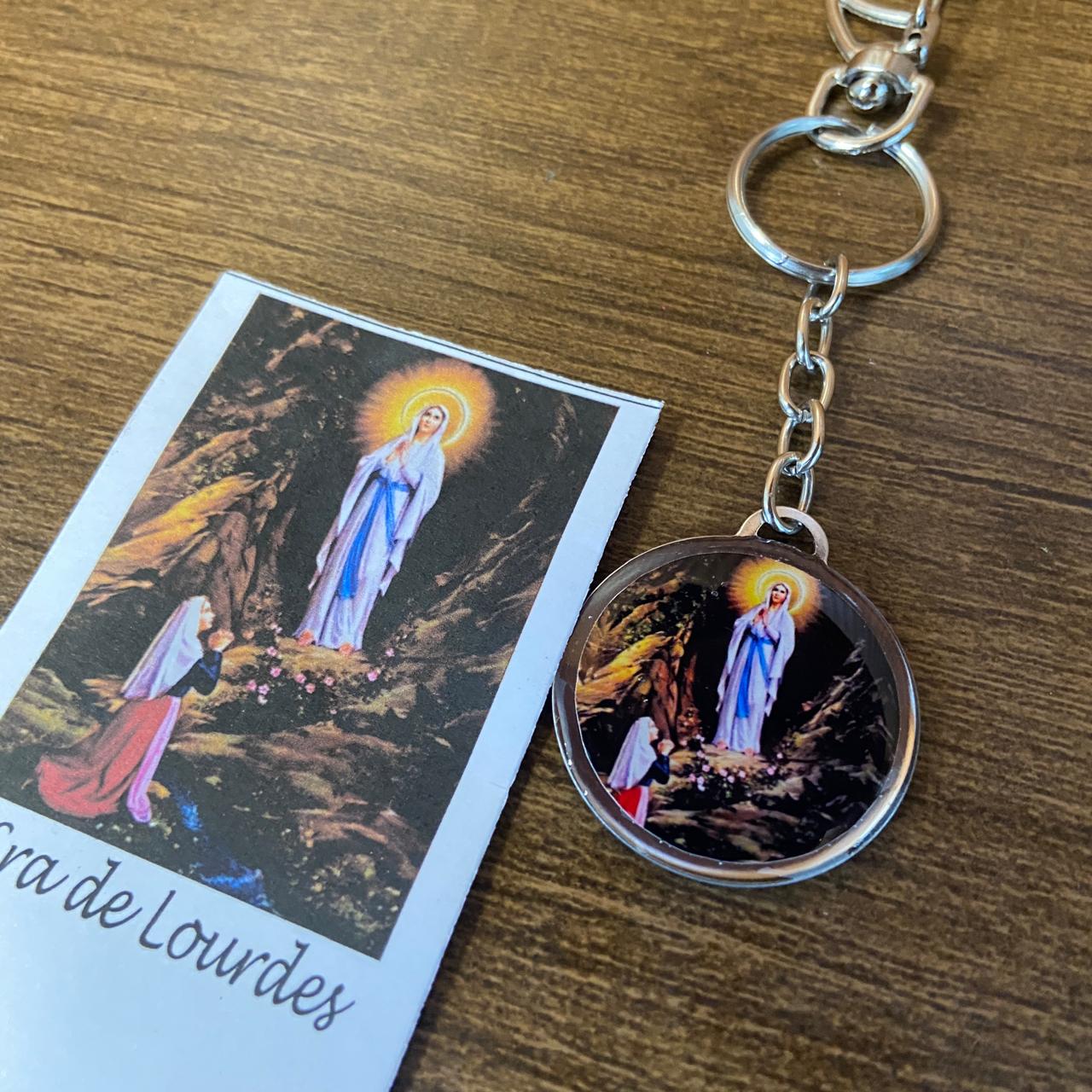 CHAVEIRO METAL DUPLA FACE COM MOSQUETE NOSSA SENHORA DE LOURDES (6 UNIDADES)