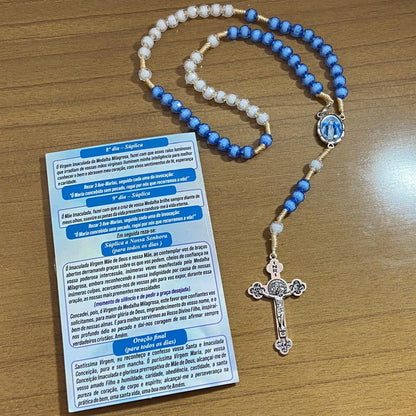 TERÇO ACRÍLICO AZUL E BRANCO COM FECHO NOSSA SENHORA DAS GRAÇAS 08MM (1 UNIDADE)