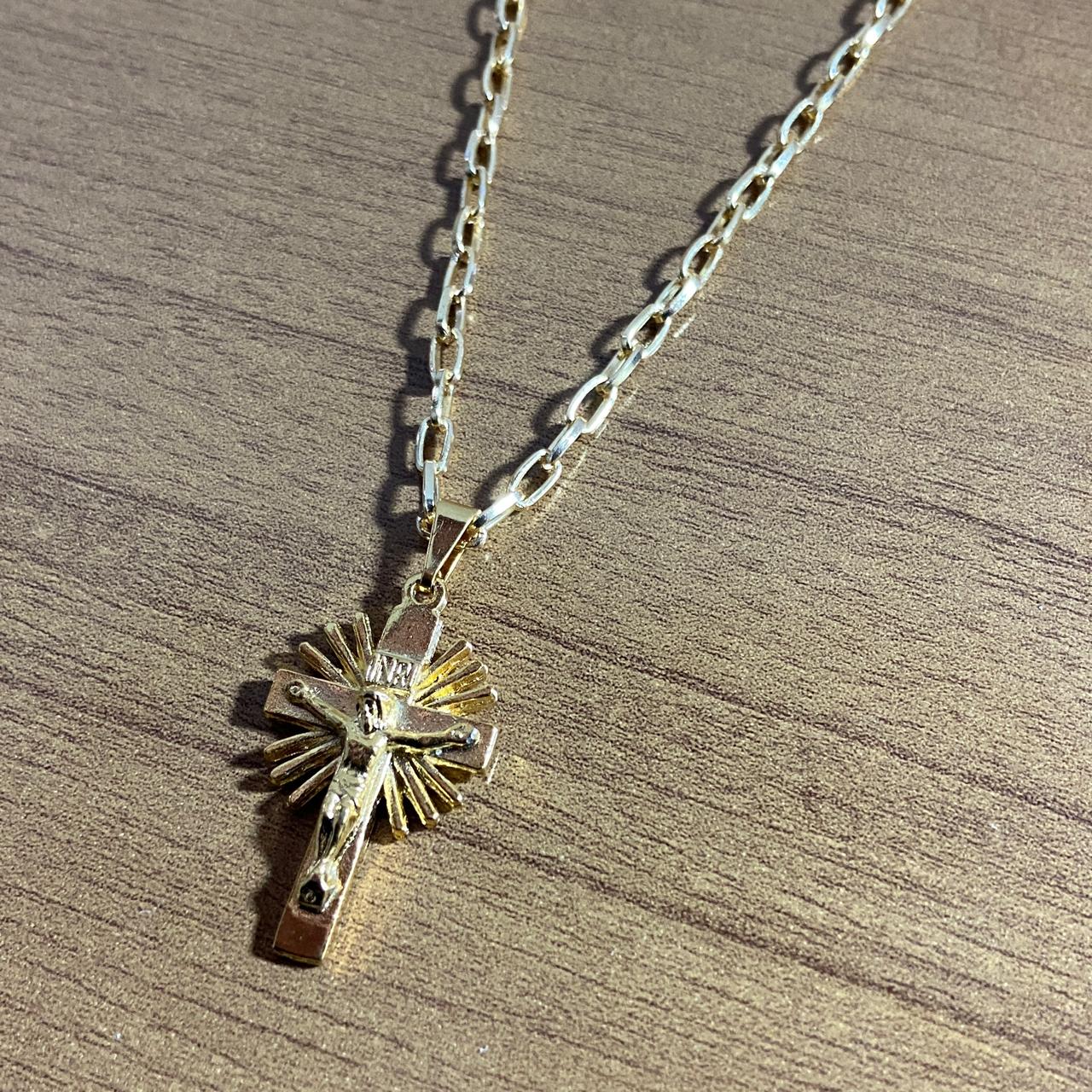 CORRENTE DOURADA COM CRUCIFIXO RAIADO ( 1 UNIDADE)