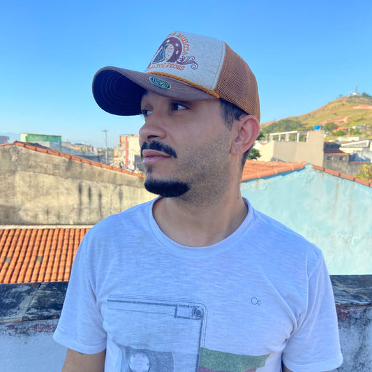 BONÉ NOSSA SENHORA APARECIDA BORDADO  COM MEDALHA MOD8  (1 UNIDADES)