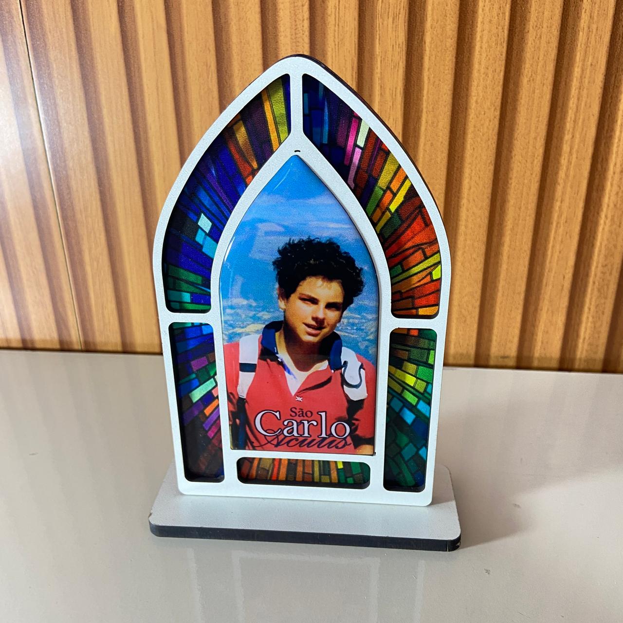CAPELA MDF VITRAL SÃO CARLO ACUTIS 18CM (1 UNIDADE)