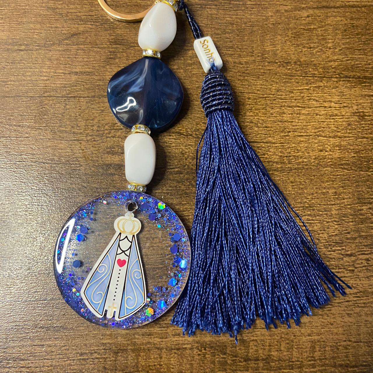 CHAVEIRO DE PEDRARIAS NOSSA SENHORA APARECIDA EM RESINA (1 UNIDADE)